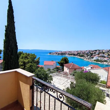 Mia Apartman *