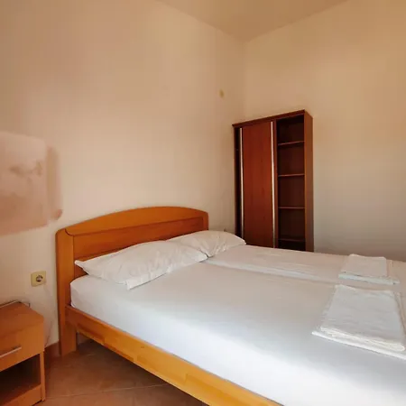 Apartman Mia *