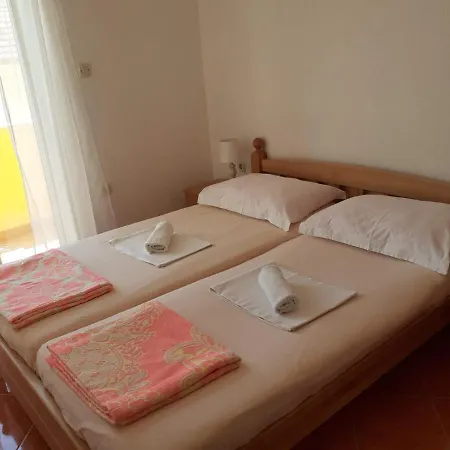 Mia Apartman